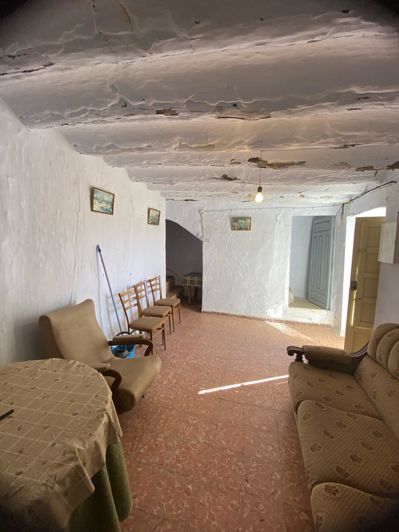 Image No.4-2 Bed Property for sale