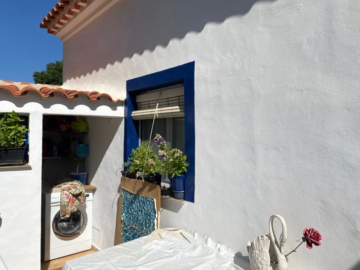 Image No.21-5 Bed House for sale