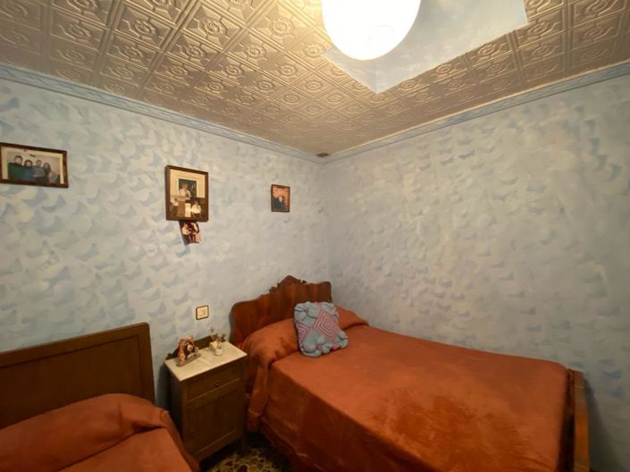 Image No.17-4 Bed Townhouse for sale