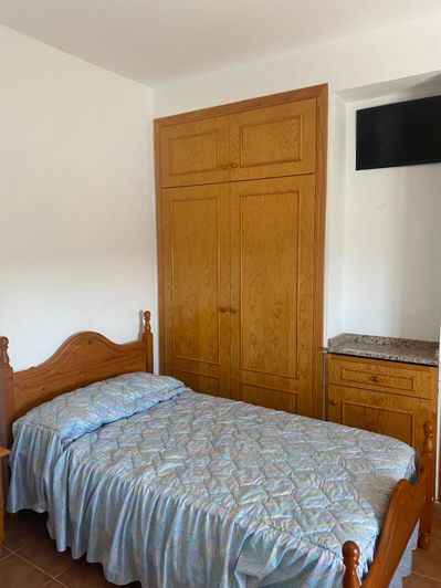 Image No.13-7 Bed Property for sale