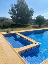 property148320305