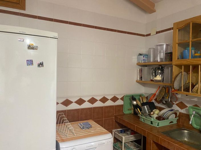 Image No.9-7 Bed Property for sale