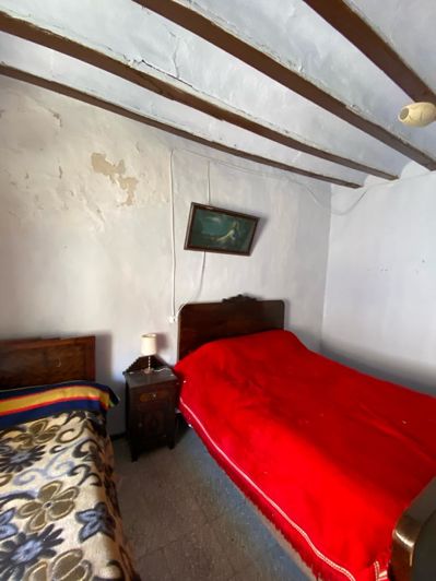 Image No.14-4 Bed Townhouse for sale