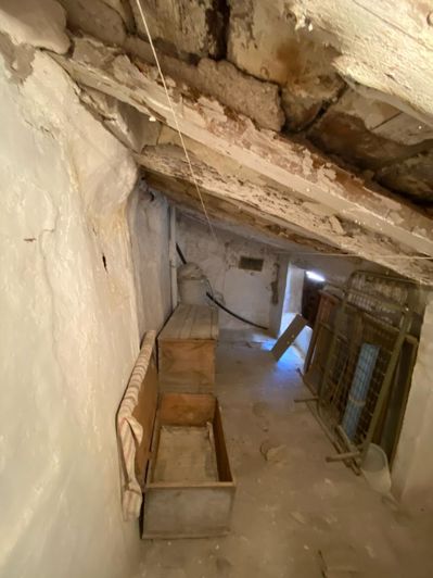 Image No.18-4 Bed Townhouse for sale