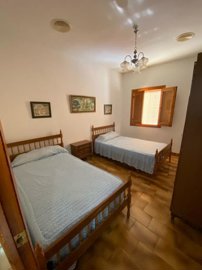 property158953921