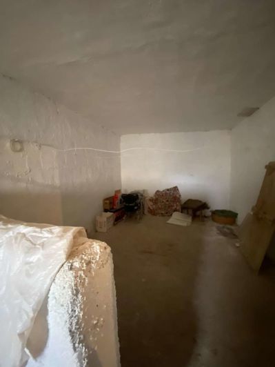 Image No.24-3 Bed Property for sale