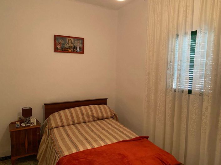 Image No.6-3 Bed Property for sale