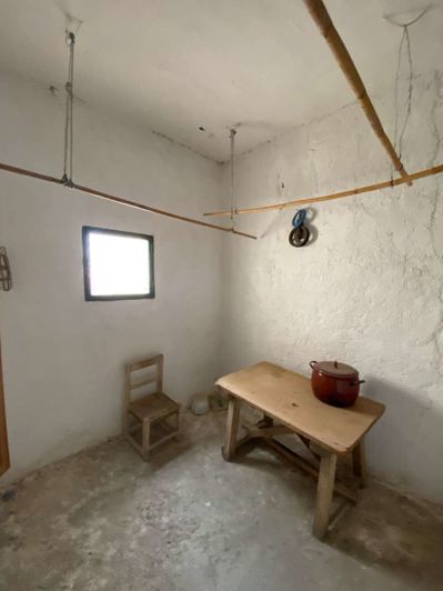 Image No.9-3 Bed Property for sale