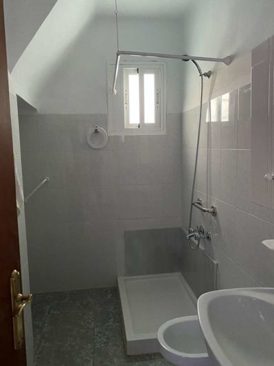 Image No.10-3 Bed Property for sale