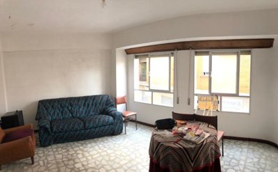 property150082856