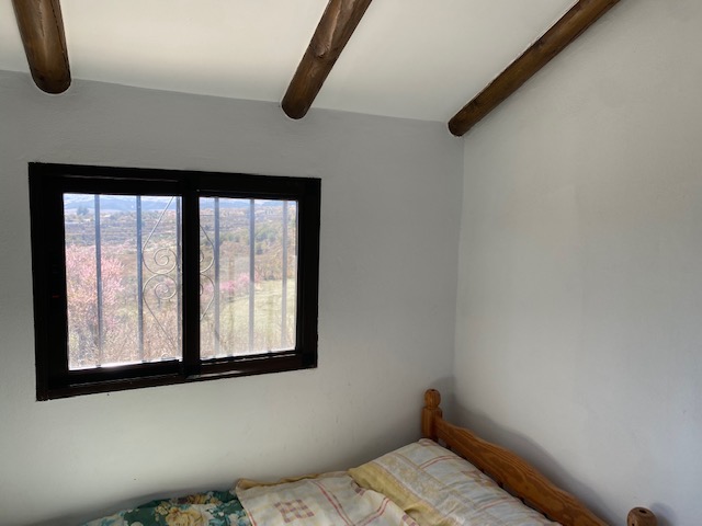 Image No.13-6 Bed Property for sale