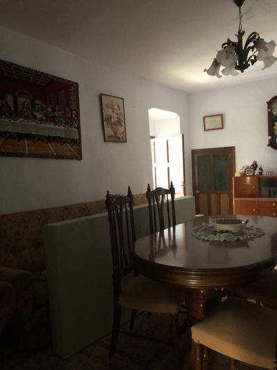 Image No.30-6 Bed Property for sale