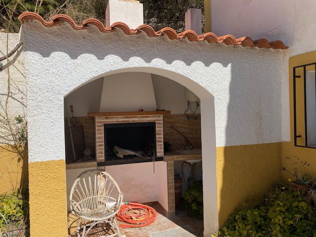 Image No.4-6 Bed Property for sale