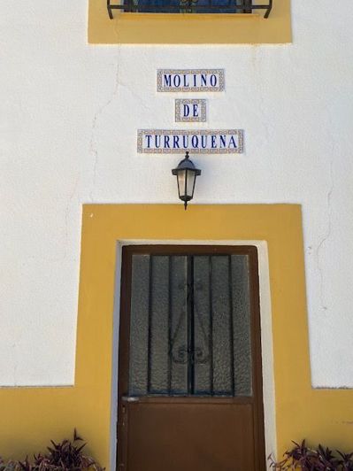 Image No.5-6 Bed Property for sale