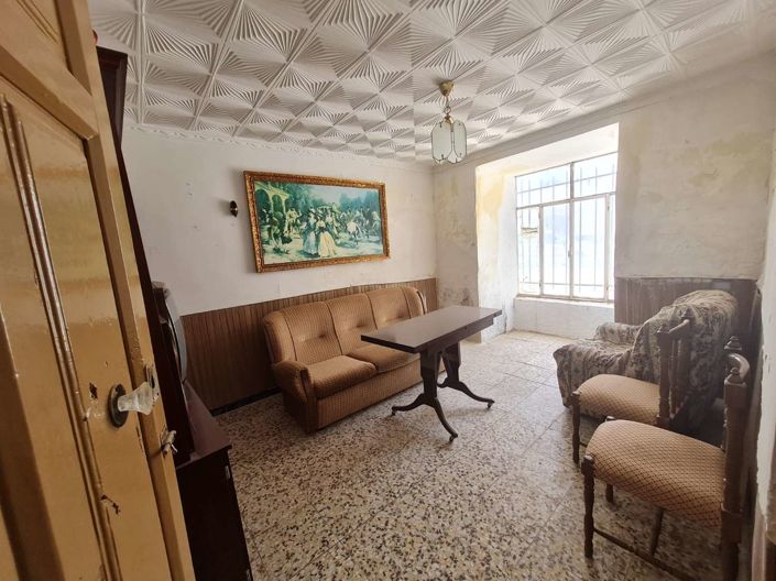 Image No.5-4 Bed House for sale