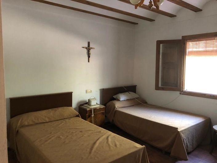 Image No.15-3 Bed Property for sale