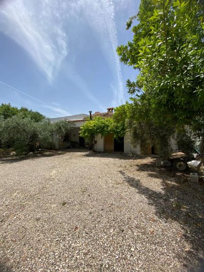 Image No.23-3 Bed Property for sale