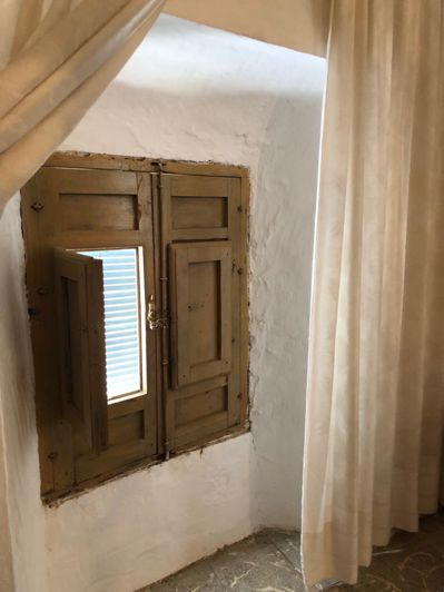 Image No.19-5 Bed Property for sale