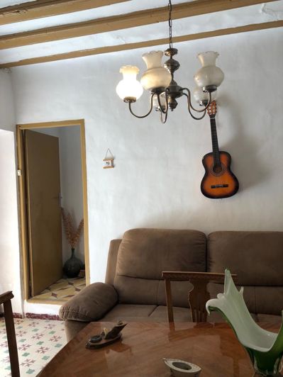 Image No.9-5 Bed Property for sale