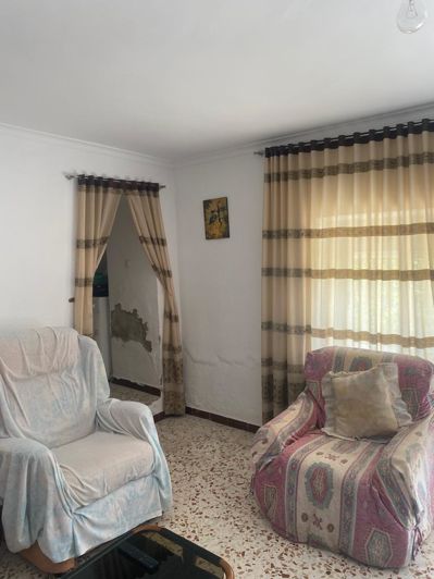 Image No.12-3 Bed Property for sale