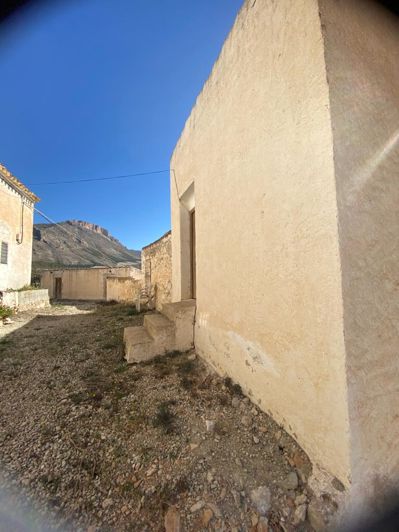 Image No.16-2 Bed Property for sale