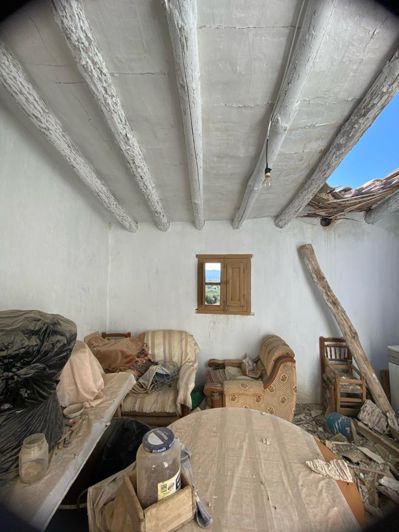 Image No.20-2 Bed Property for sale