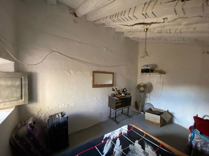 Image No.26-5 Bed Property for sale