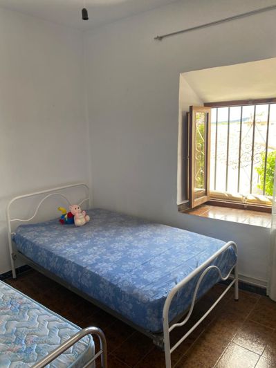 Image No.3-3 Bed Property for sale