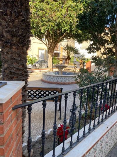 Image No.32-6 Bed Property for sale