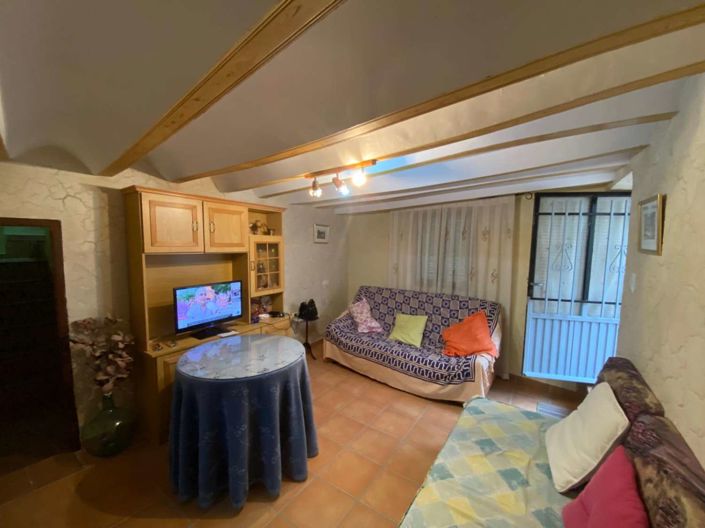 Image No.19-3 Bed Townhouse for sale