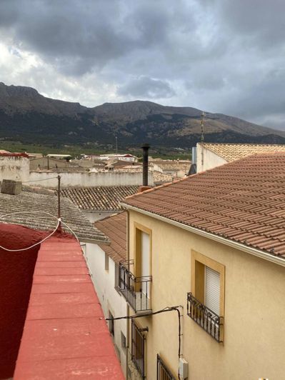 Image No.23-3 Bed Townhouse for sale