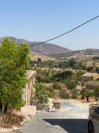 Image No.5-3 Bed Property for sale