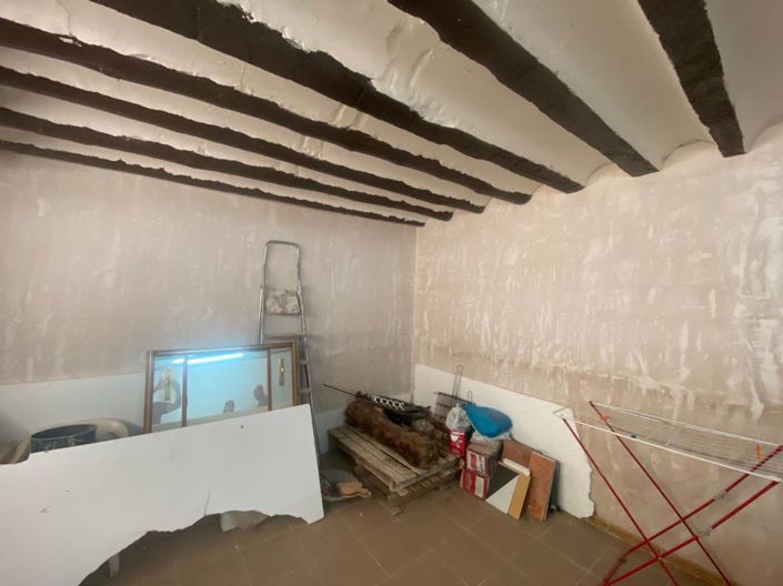 Image No.22-5 Bed Property for sale