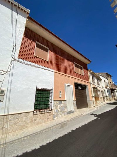 Image No.1-Propriété de 5 chambres à vendre à María