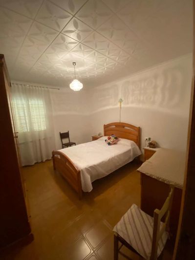 Image No.19-5 Bed Property for sale