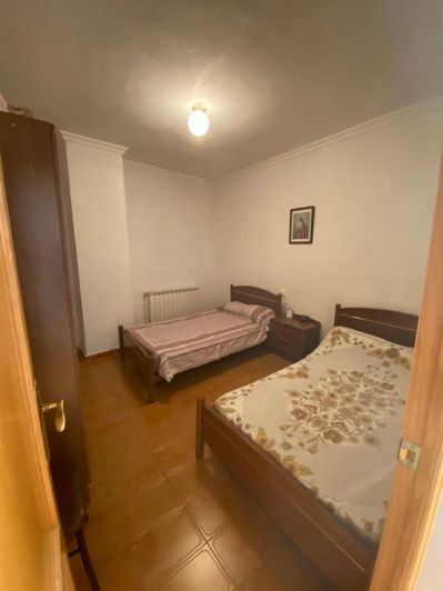 Image No.20-5 Bed Property for sale