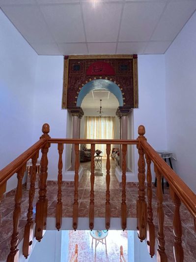 Image No.18-5 Bed Townhouse for sale