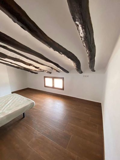 Image No.27-5 Bed Villa for sale