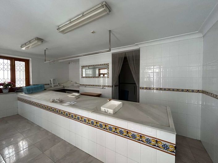 Image No.4-4 Bed Townhouse for sale