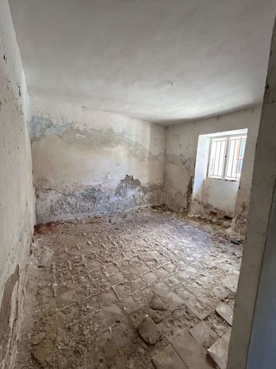 Image No.13-4 Bed Townhouse for sale