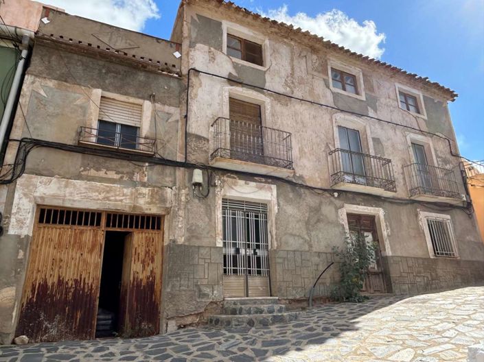 Image No.3-4 Bed Townhouse for sale