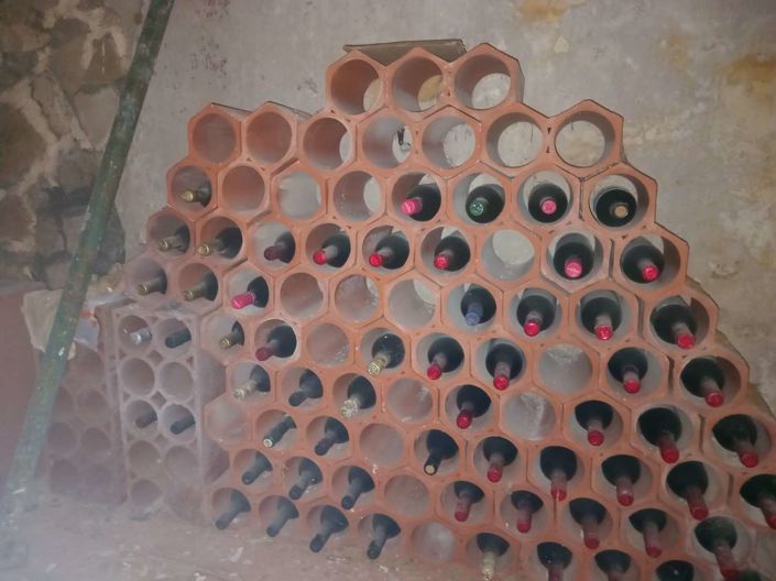 Image No.8-5 Bed Property for sale