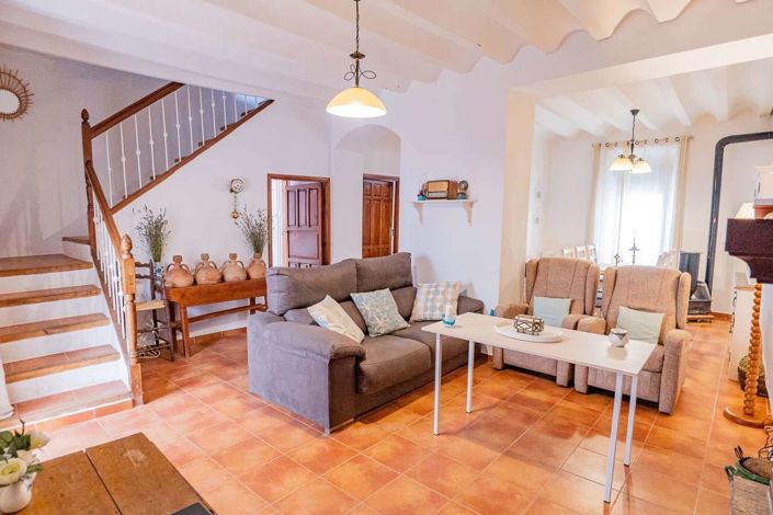 Image No.5-5 Bed Property for sale