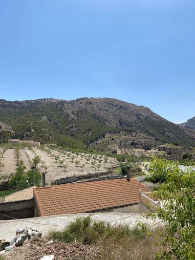 Image No.31-10 Bed Property for sale