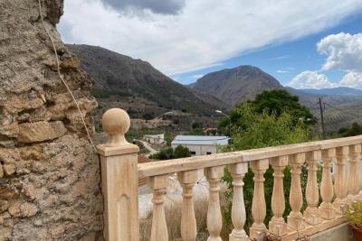 Image No.41-10 Bed Property for sale