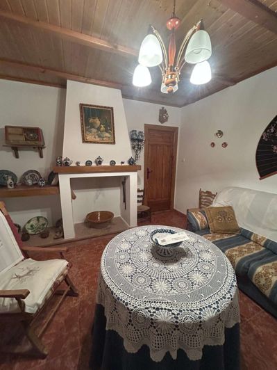 Image No.15-4 Bed Townhouse for sale