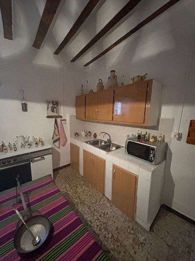 Image No.19-4 Bed Townhouse for sale