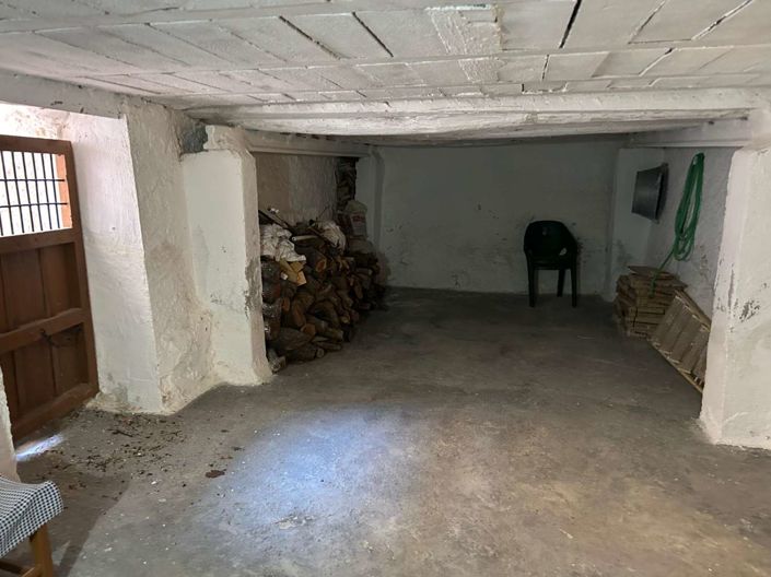 Image No.49-4 Bed Townhouse for sale