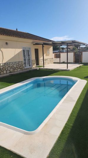 Image No.1-3 Bed Chalet for sale