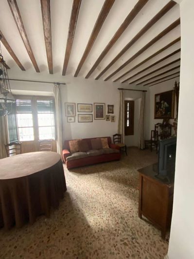 Image No.45-8 Bed Property for sale